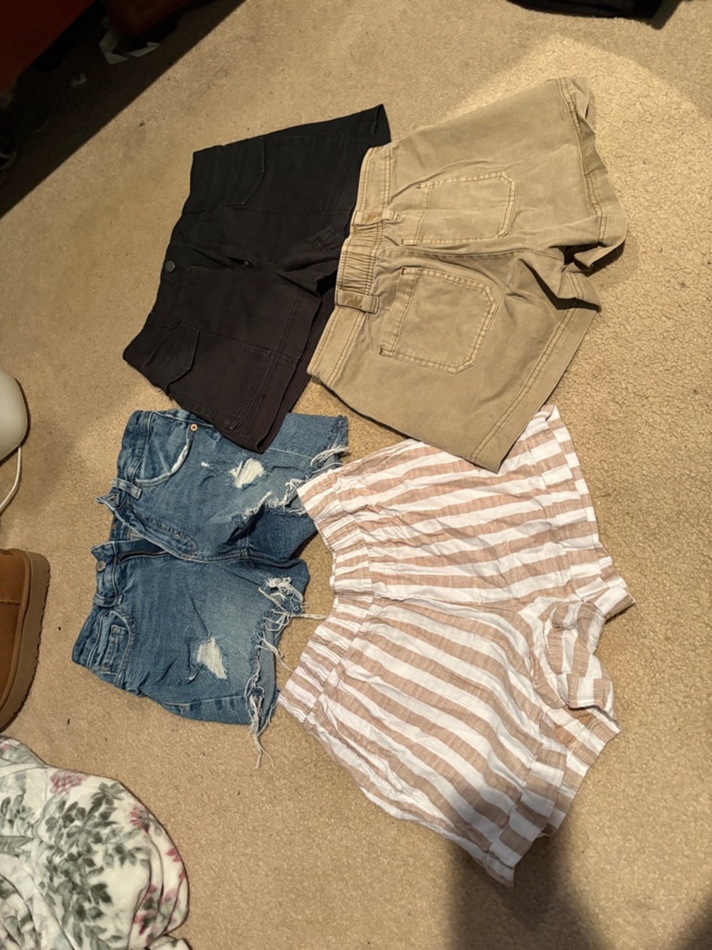 EUC Mixed old navy lot shorts - Black, Khaki, Denim, Striped Linen sz XS/2